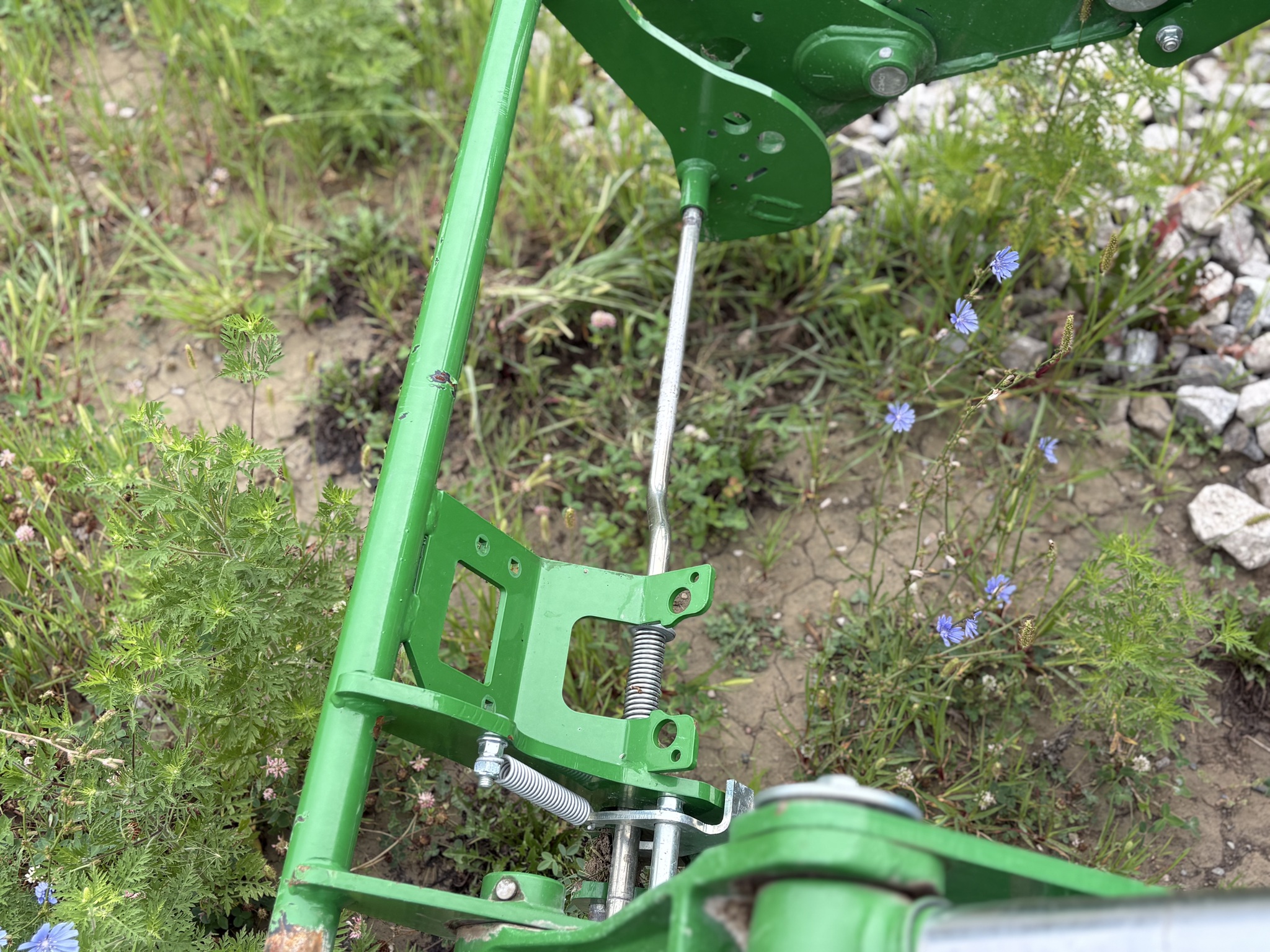 2017 John Deere 6110M Image 34