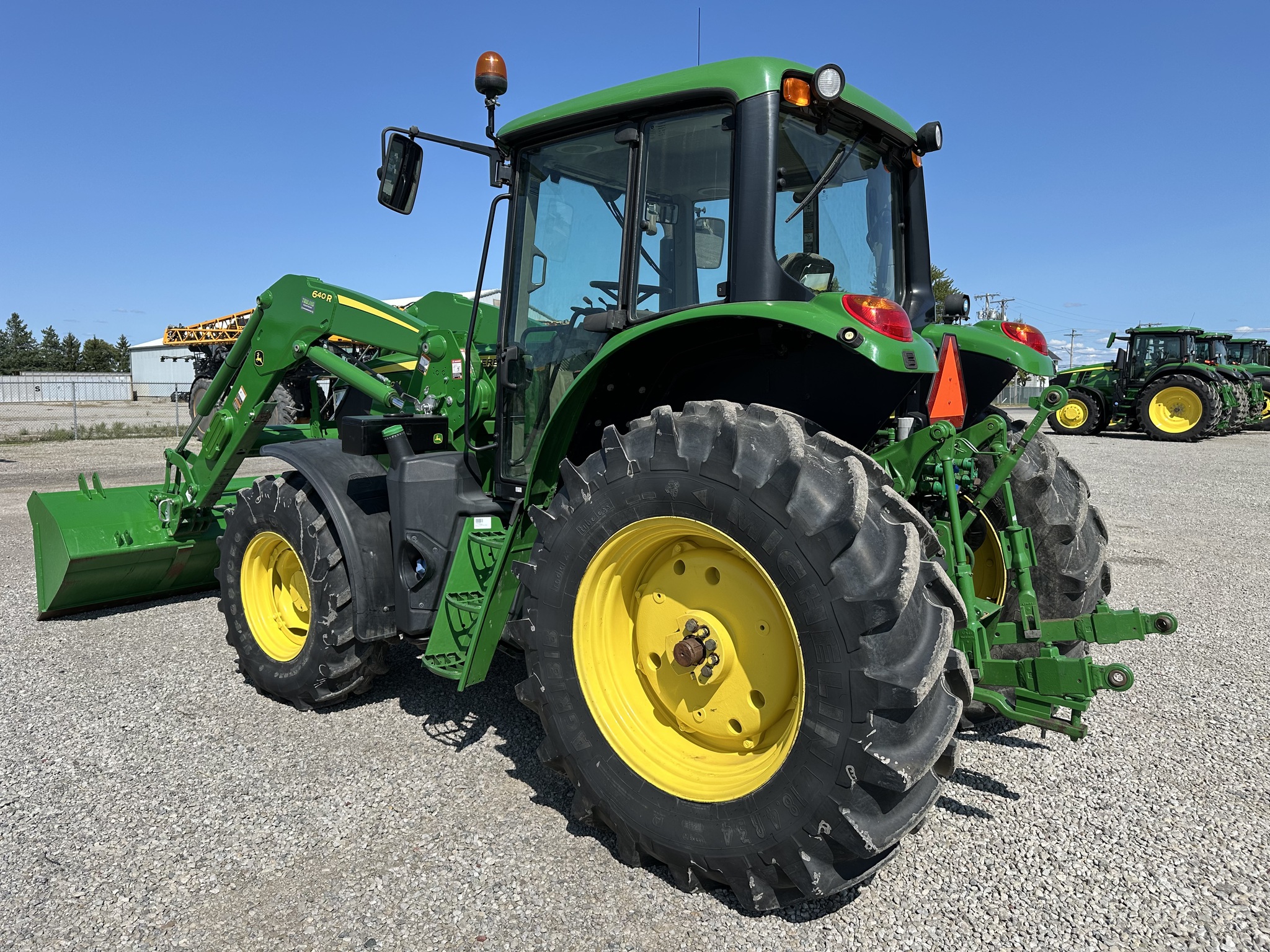 2017 John Deere 6110M Image 3