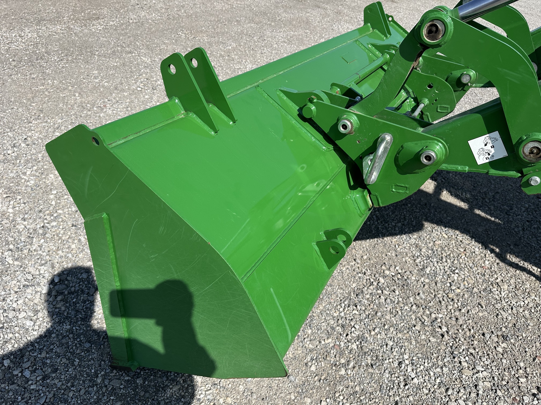 2017 John Deere 6110M Image 30