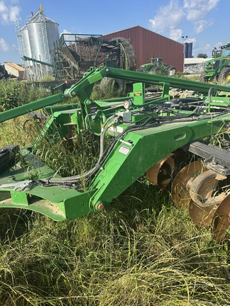 Photo of 2021 John Deere 2720