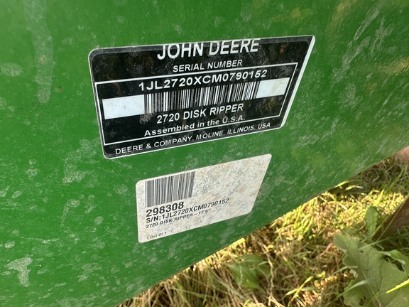 Photo of 2021 John Deere 2720