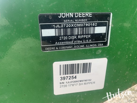 Photo of 2021 John Deere 2720
