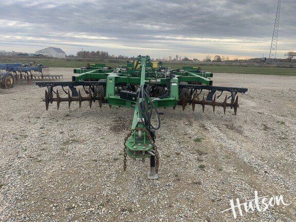 Photo of 2021 John Deere 2720
