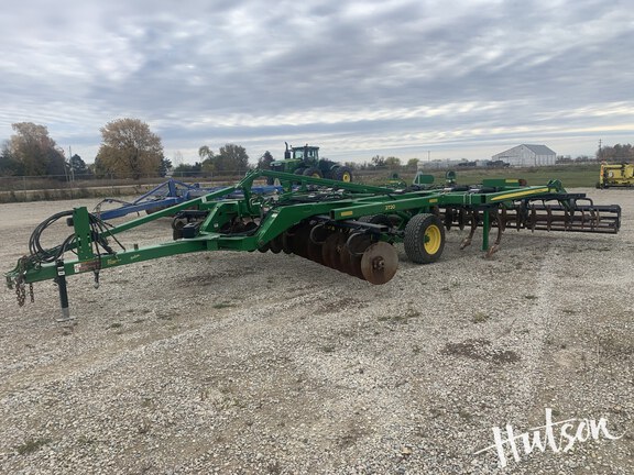 Photo of 2021 John Deere 2720