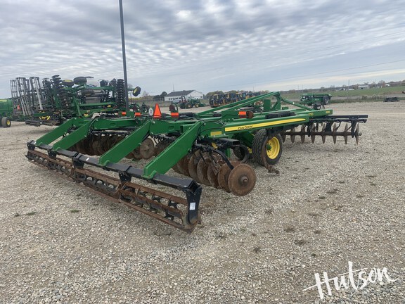 Photo of 2021 John Deere 2720