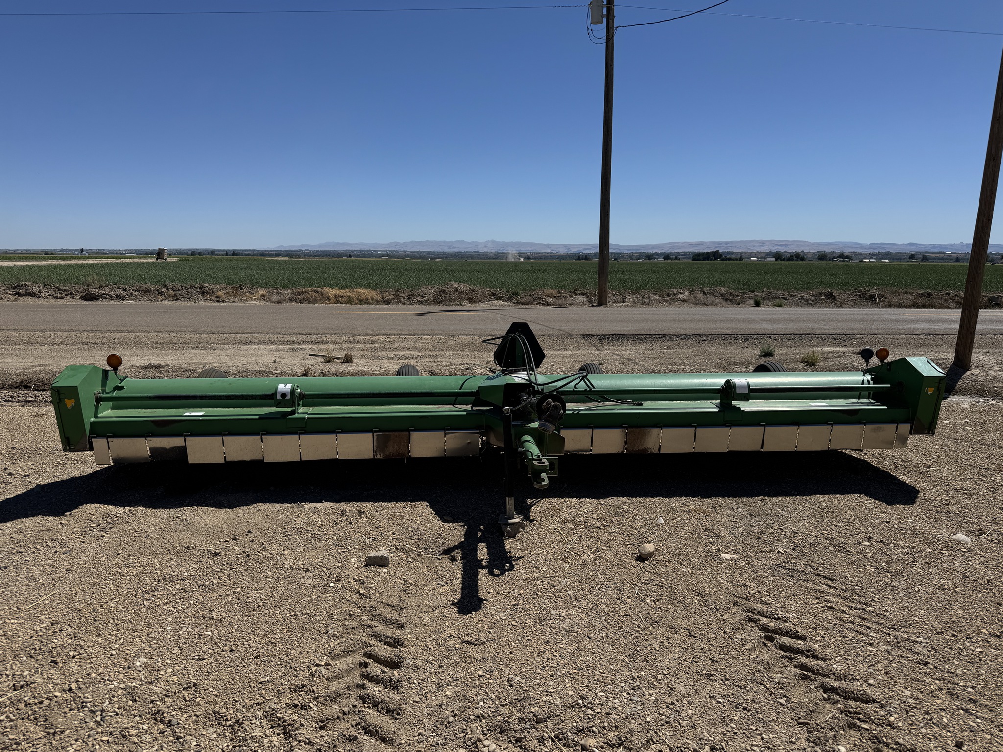 2008 John Deere 520 Image 9