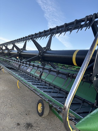 Used 2009 John Deere 635D Combine Platforms at Horizon Ag & Turf in Lloydminster, AB - Photo13