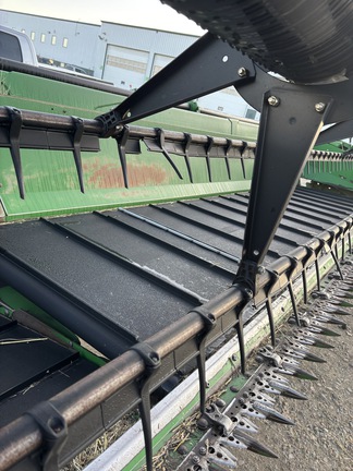 Used 2009 John Deere 635D Combine Platforms at Horizon Ag & Turf in Lloydminster, AB - Photo15