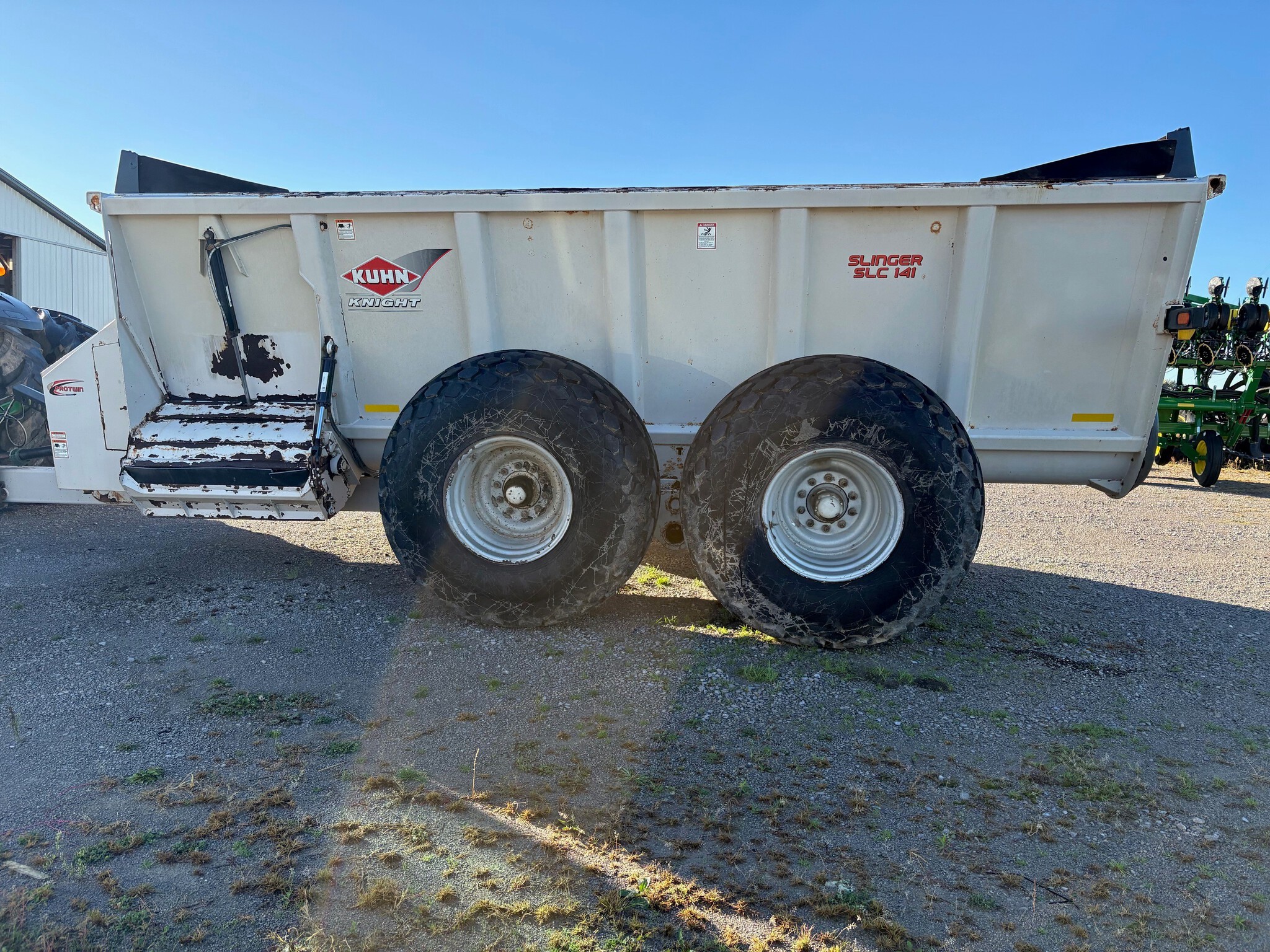 2017 Kuhn Knight SLC141 Image 2