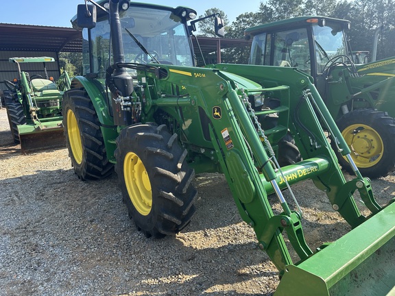 2023 John Deere 5100M Photo 4