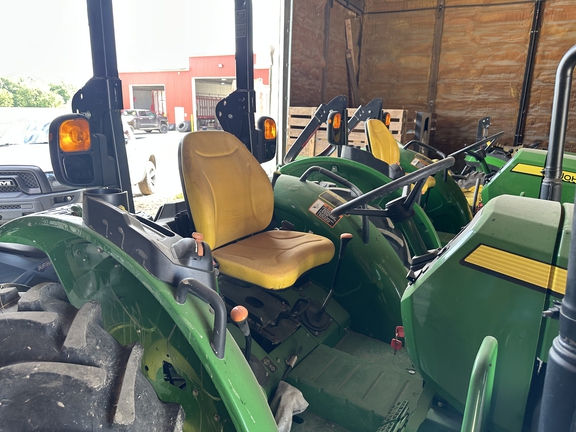 Photo of 2022 John Deere 5045E