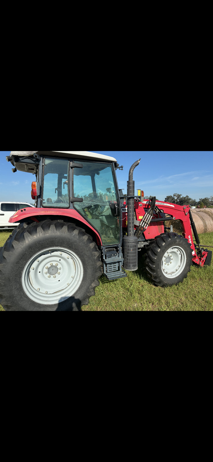 2015 Massey Ferguson 4610 Image 9