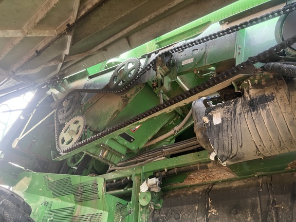 Photo of 2016 John Deere S680