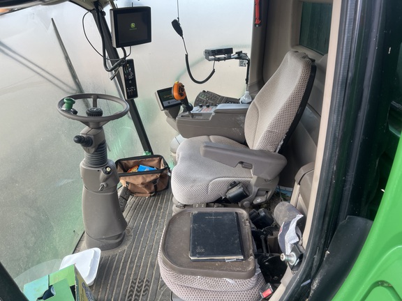 Photo of 2016 John Deere S680