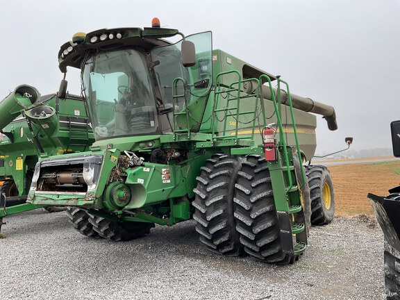 Photo of 2016 John Deere S680