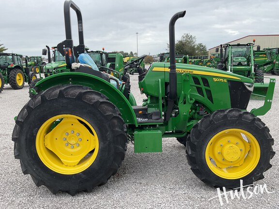 Photo of 2024 John Deere 5075E