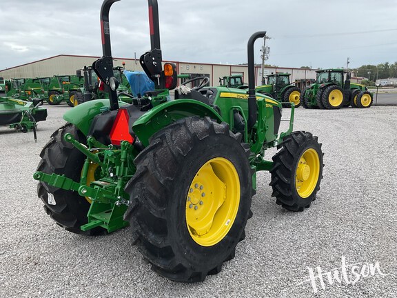 Photo of 2024 John Deere 5075E