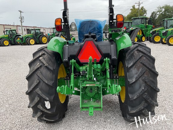 Photo of 2024 John Deere 5075E