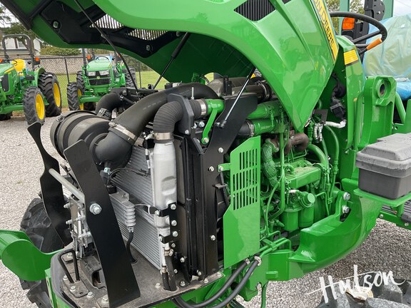 Photo of 2024 John Deere 5075E
