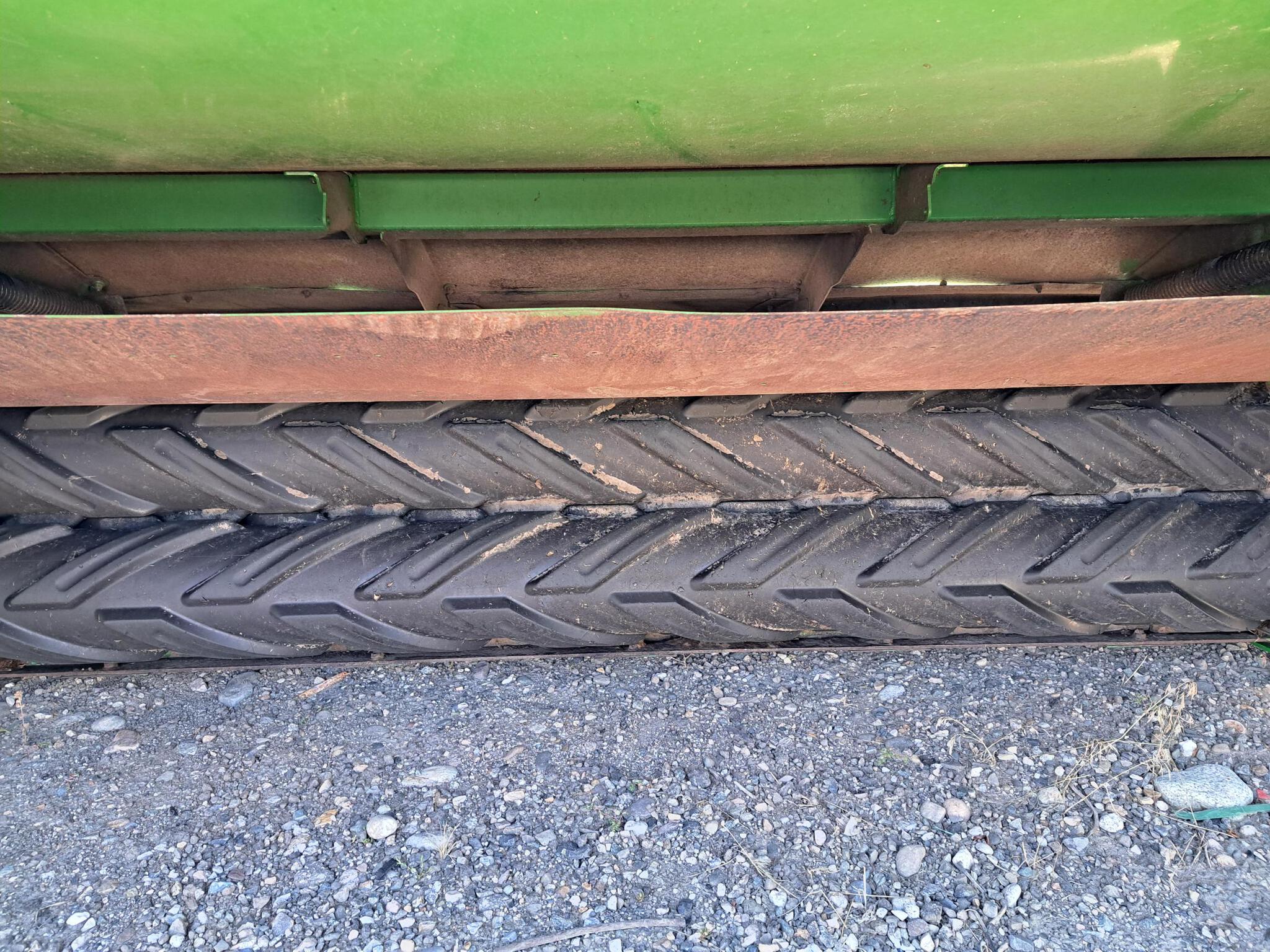 2019 John Deere 835 Image 6