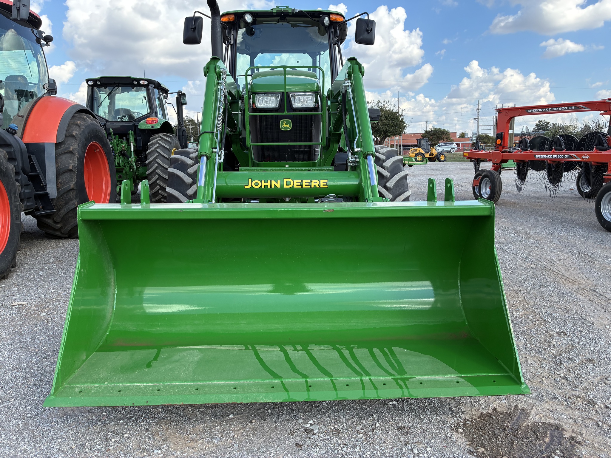 2024 John Deere 6105E Image 2
