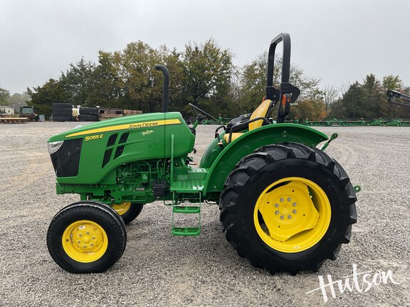 Photo of 2022 John Deere 5055E