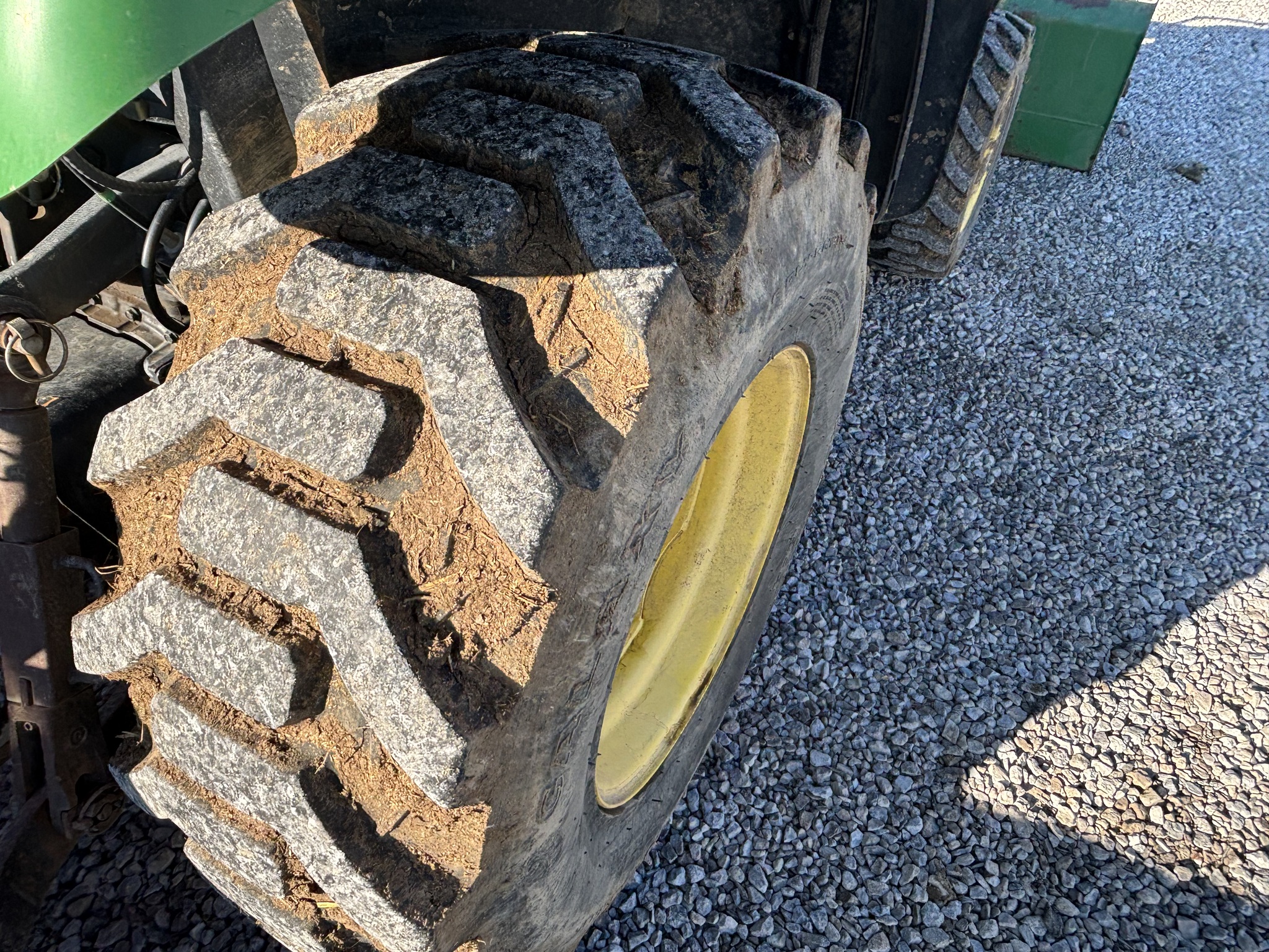 2009 John Deere 3520 Image 14