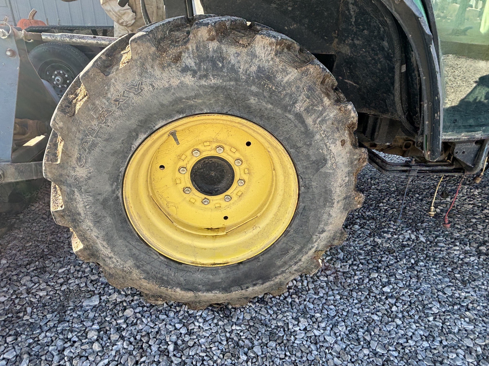 2009 John Deere 3520 Image 13