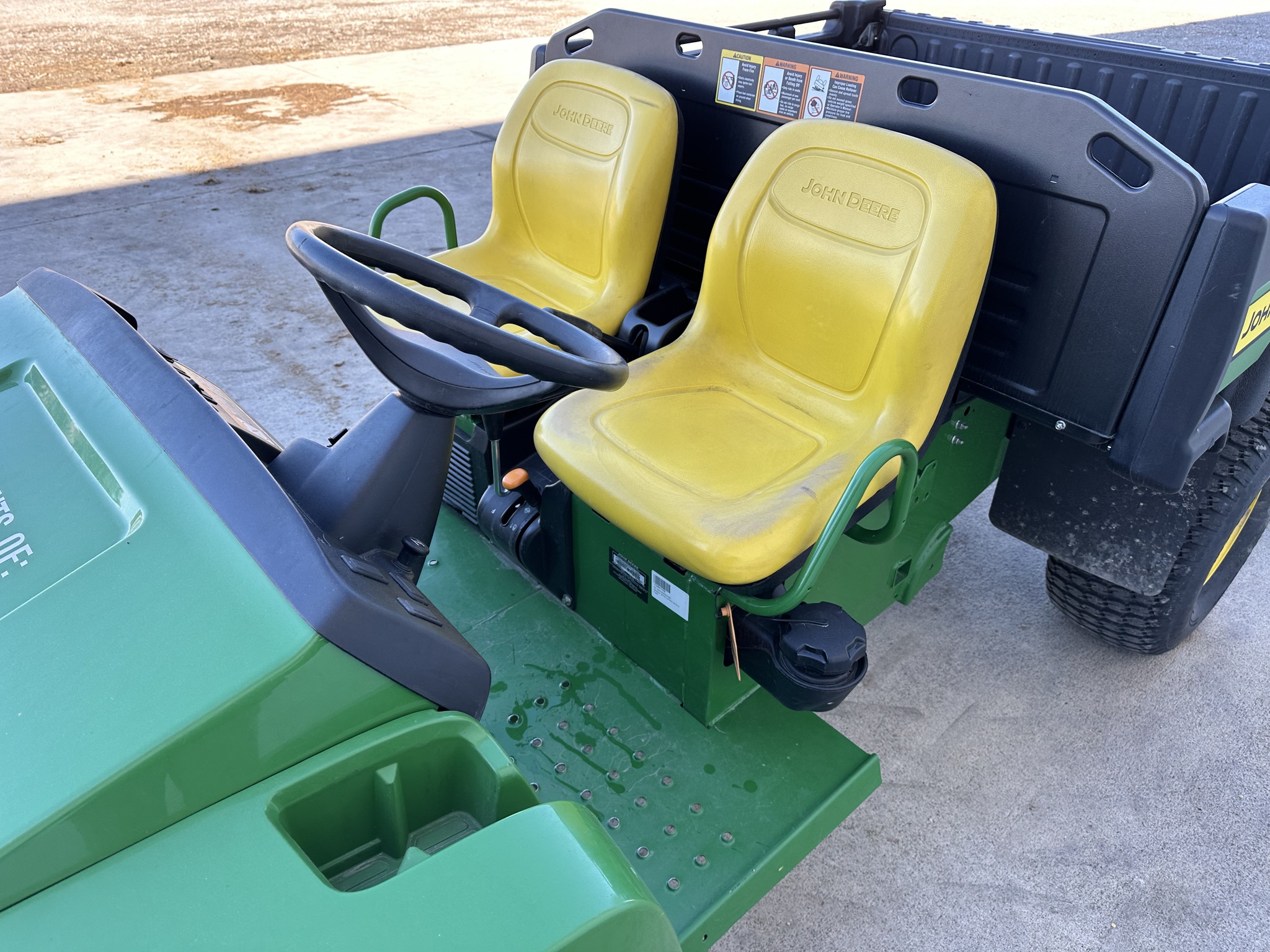 2023 John Deere TX Image 18