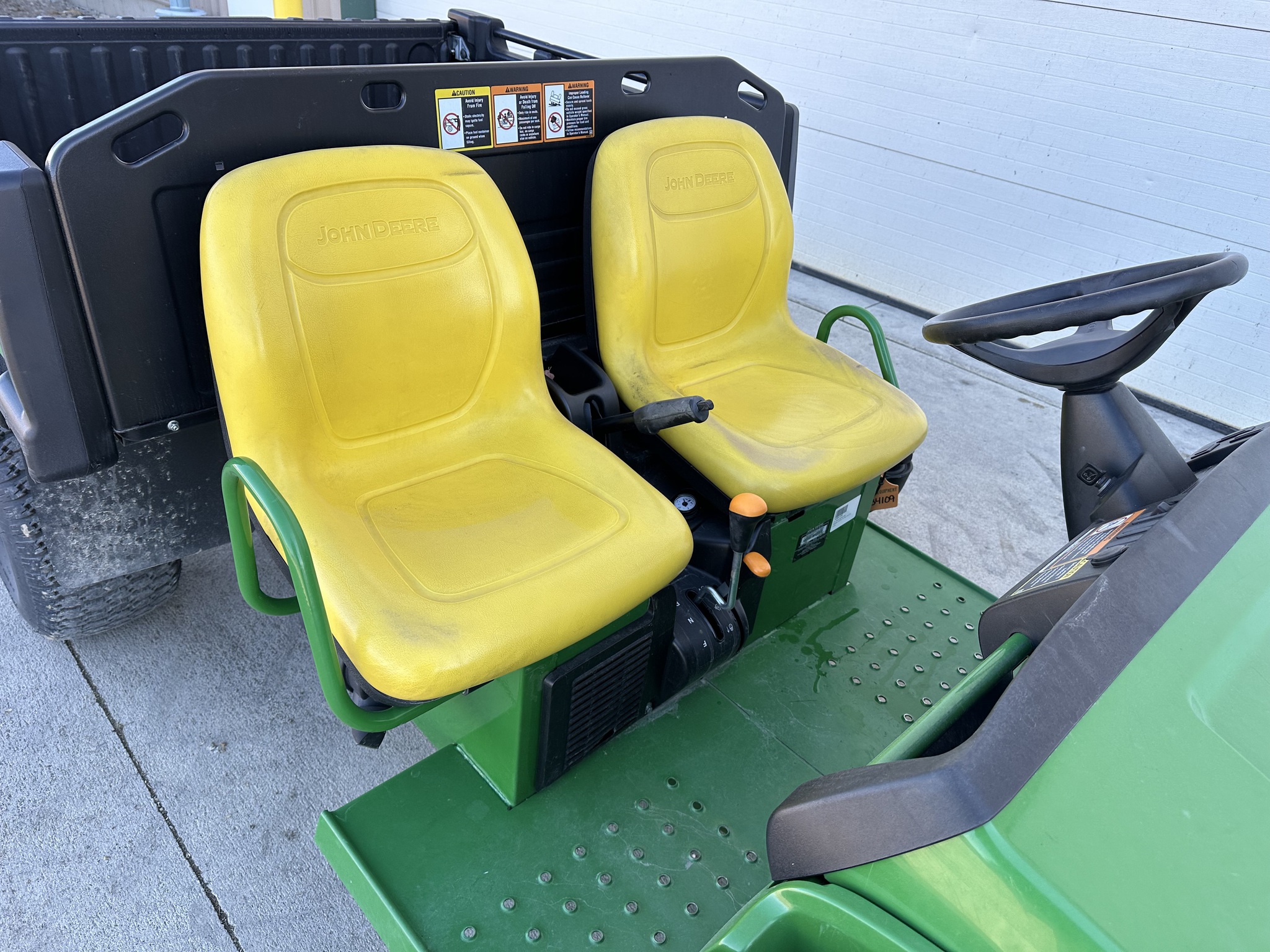 2023 John Deere TX Image 17