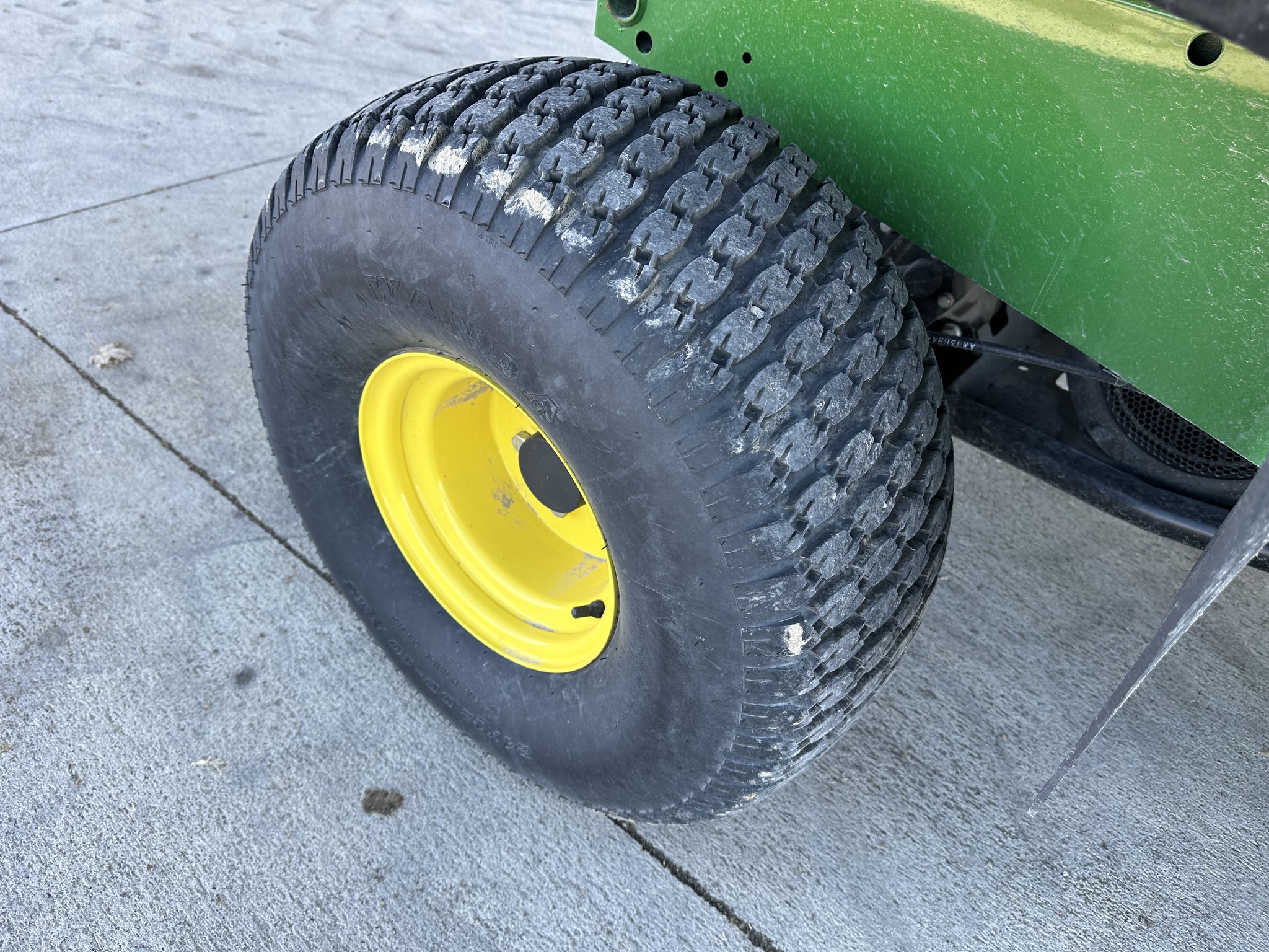 2023 John Deere TX Image 11