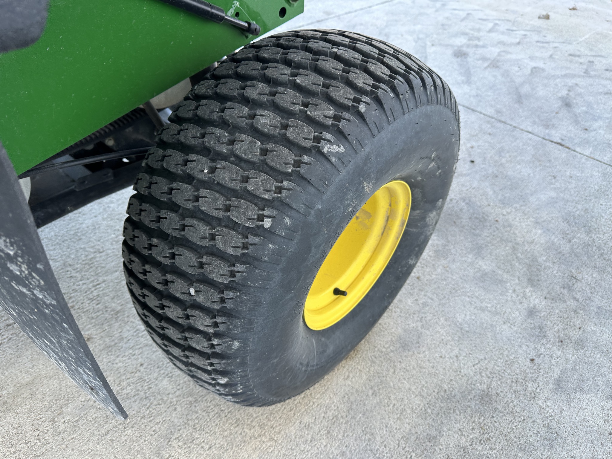 2023 John Deere TX Image 9