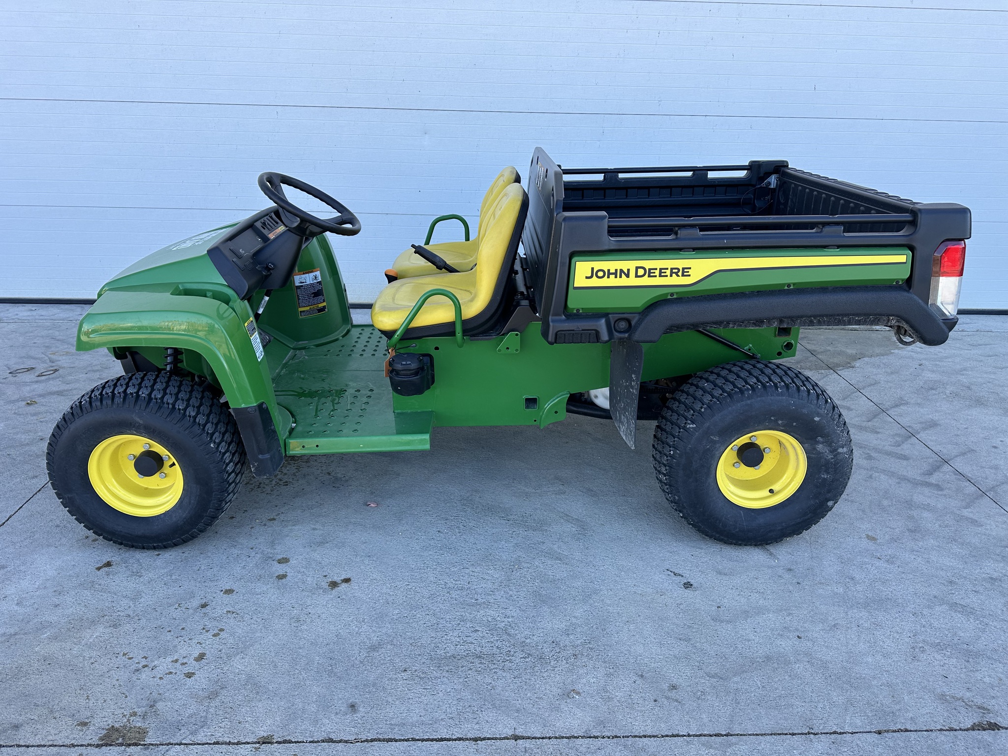 2023 John Deere TX Image 2