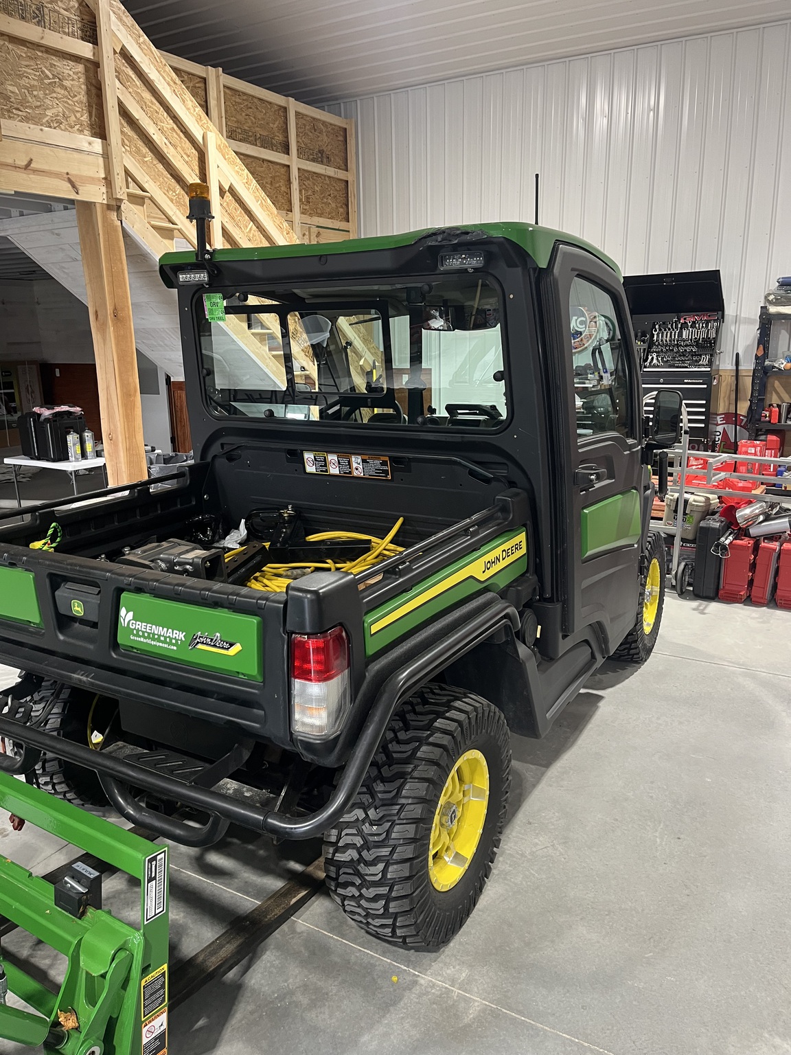 2022 John Deere XUV 835R Image 5