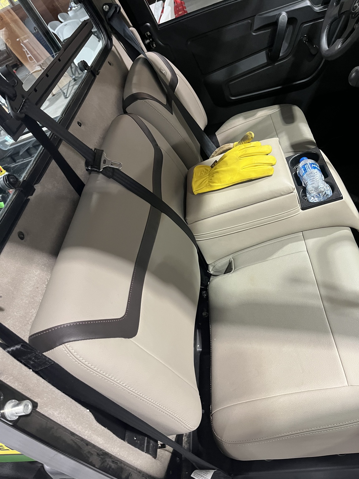 2022 John Deere XUV 835R Image 8