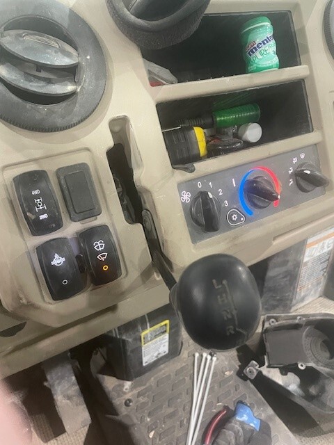 2021 John Deere XUV 835R Image 6