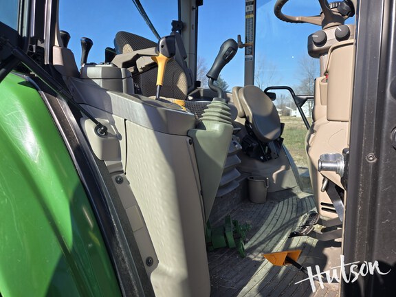 Photo of 2024 John Deere 6130M