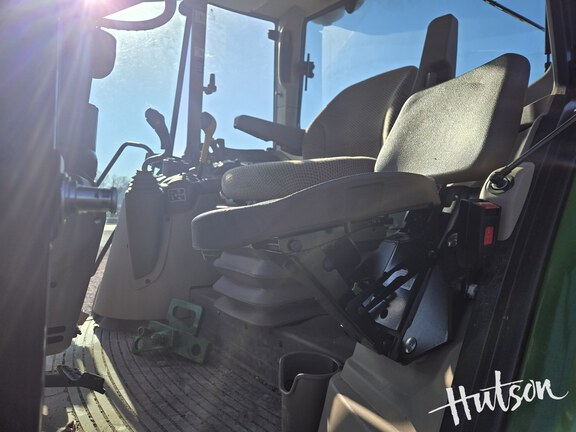 Photo of 2024 John Deere 6130M