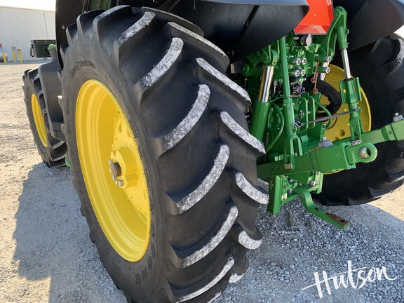 Photo of 2024 John Deere 6130M