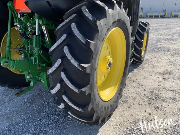 Photo of 2024 John Deere 6130M