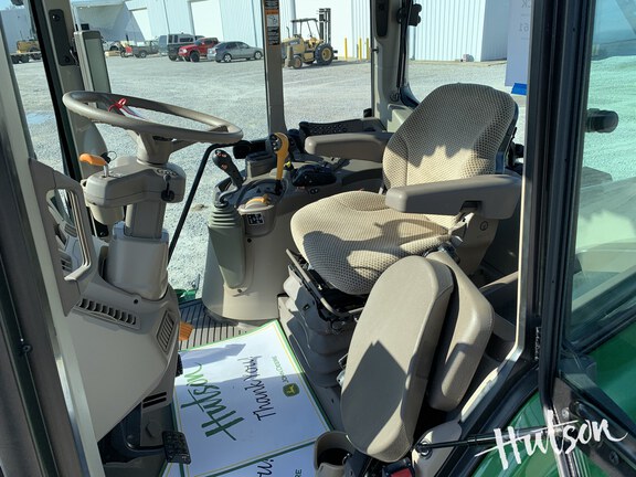 Photo of 2024 John Deere 6130M