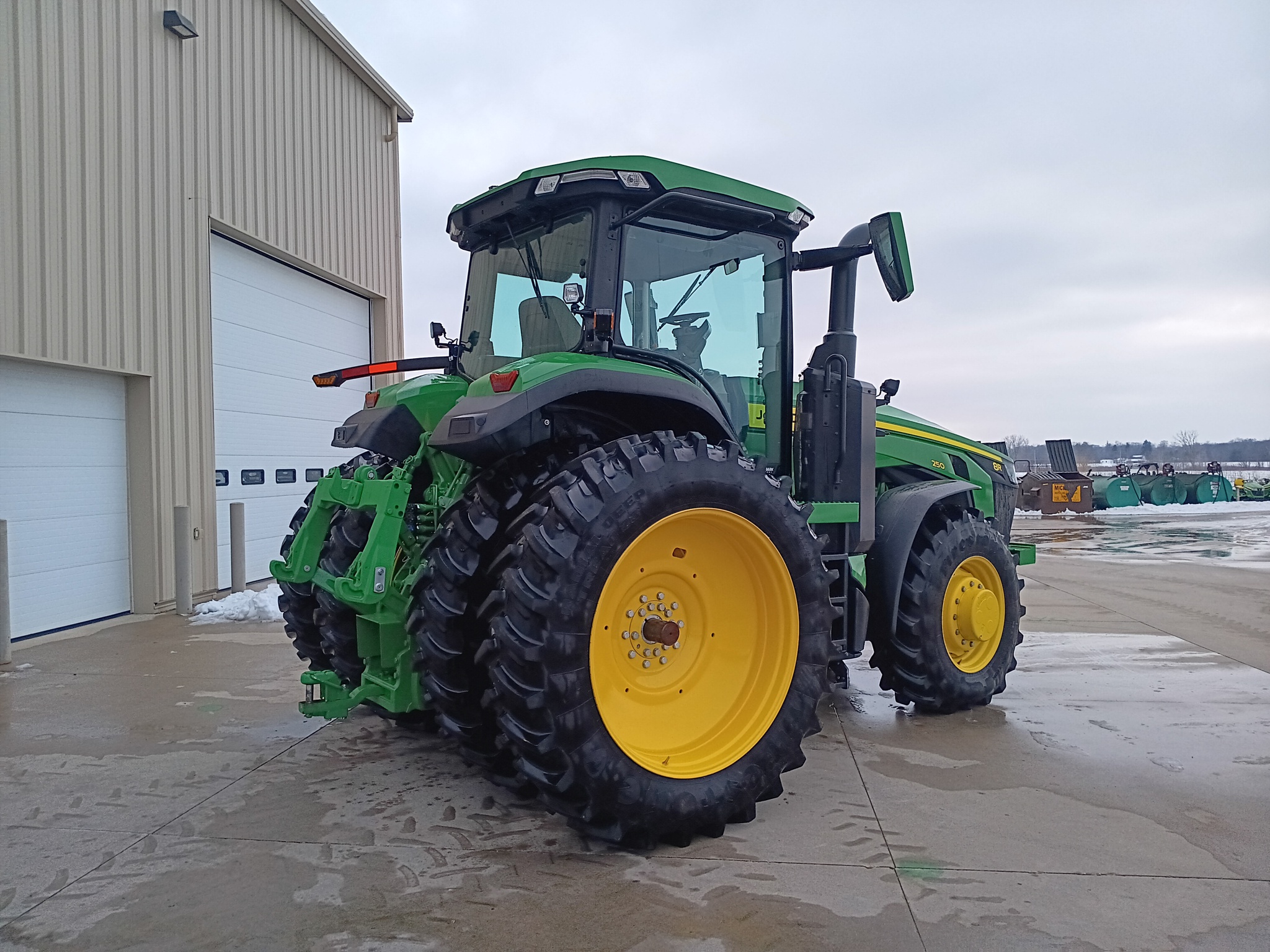 2024 John Deere 8R 250 Image 5