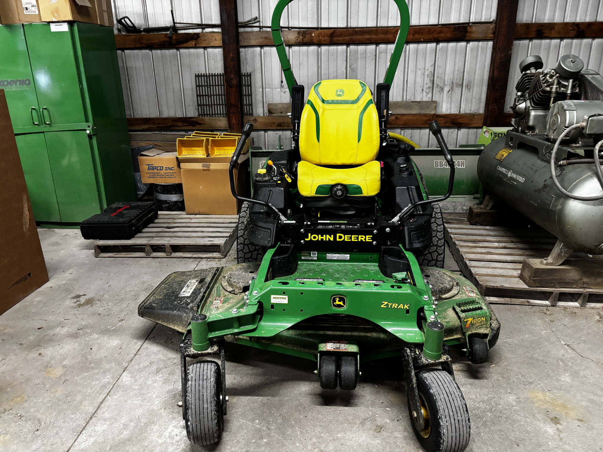 Used 2023 John Deere Z970R Zero Turn Mowers at Koenig Equipment in Richmond, IN - PhotoXL1