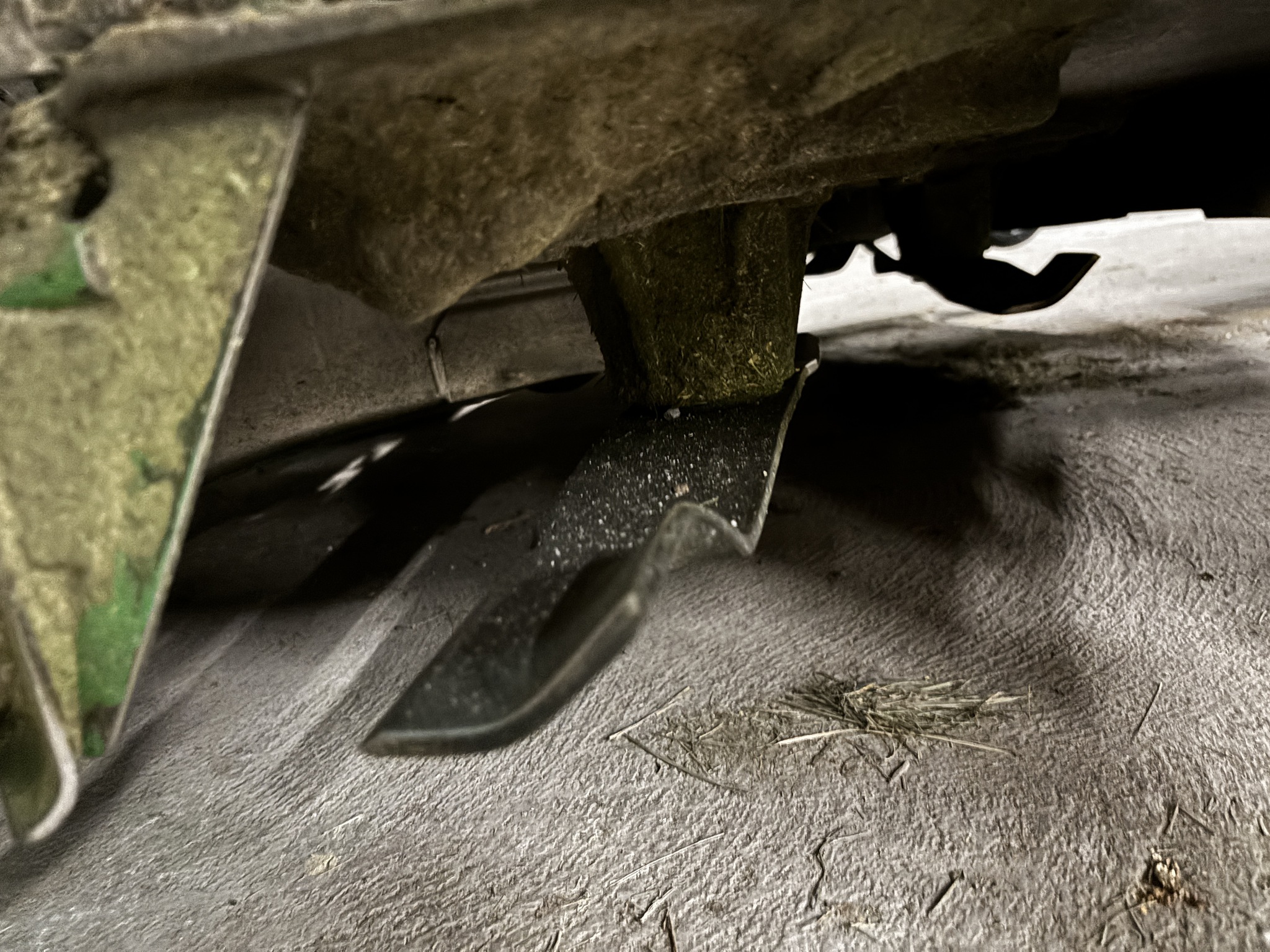 Used 2023 John Deere Z970R Zero Turn Mowers at Koenig Equipment in Richmond, IN - PhotoXL9