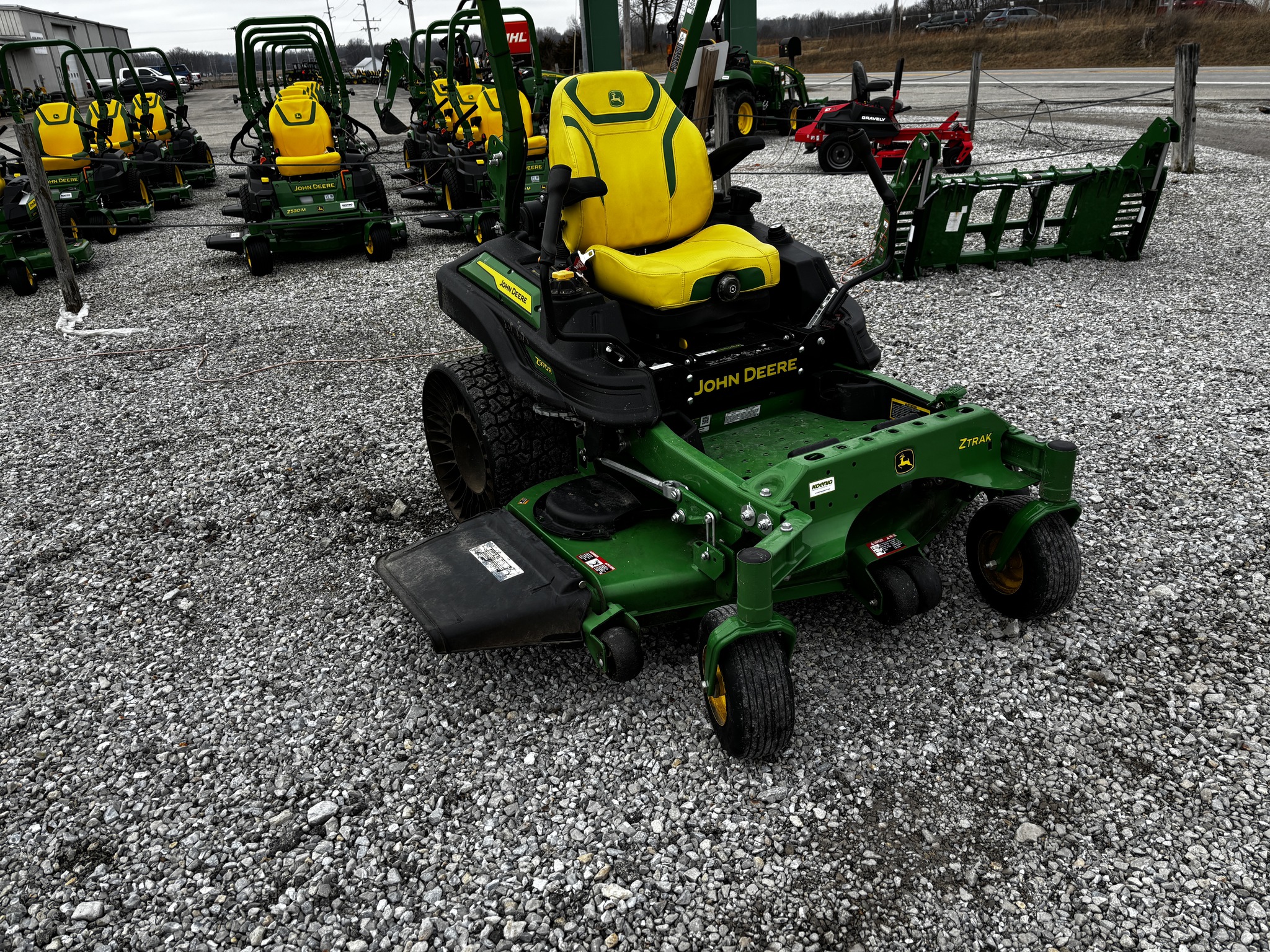 Used 2023 John Deere Z970R Zero Turn Mowers at Koenig Equipment in Richmond, IN - PhotoXL2