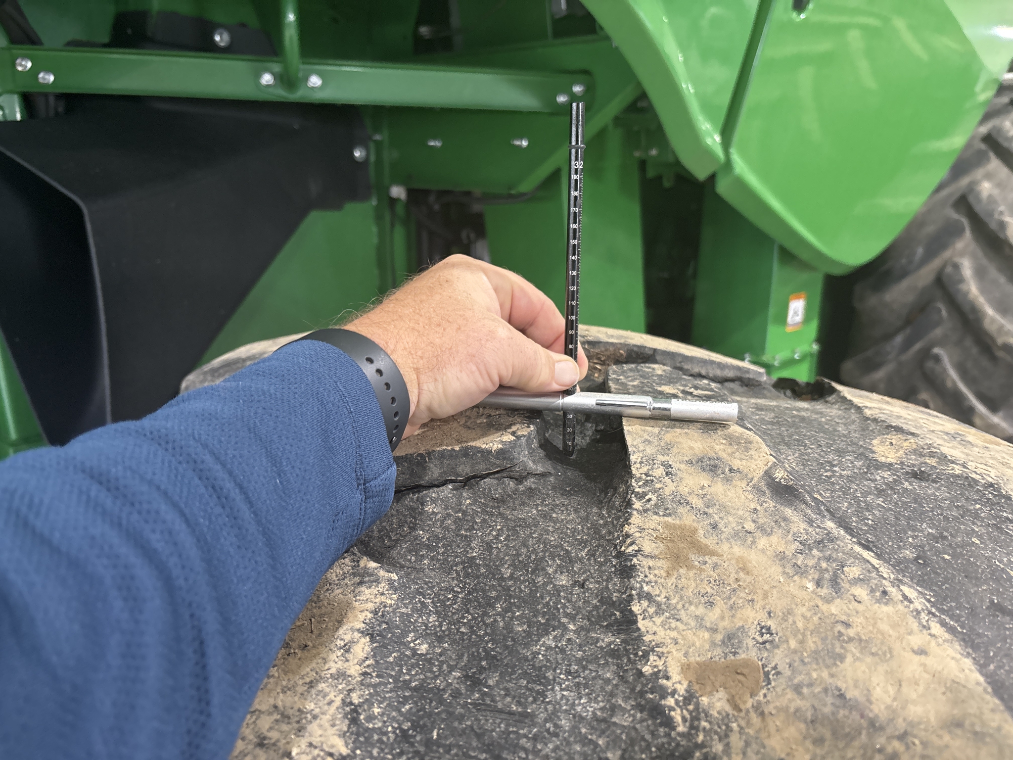 Used 2016 John Deere S680 Combines at Koenig Equipment in Anna, OH - PhotoXL23