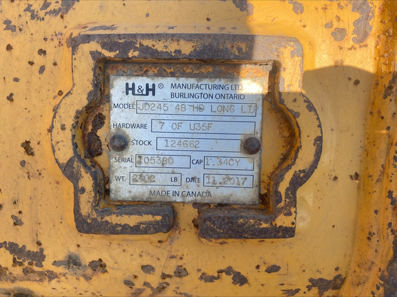 2017 John Deere 245G LC