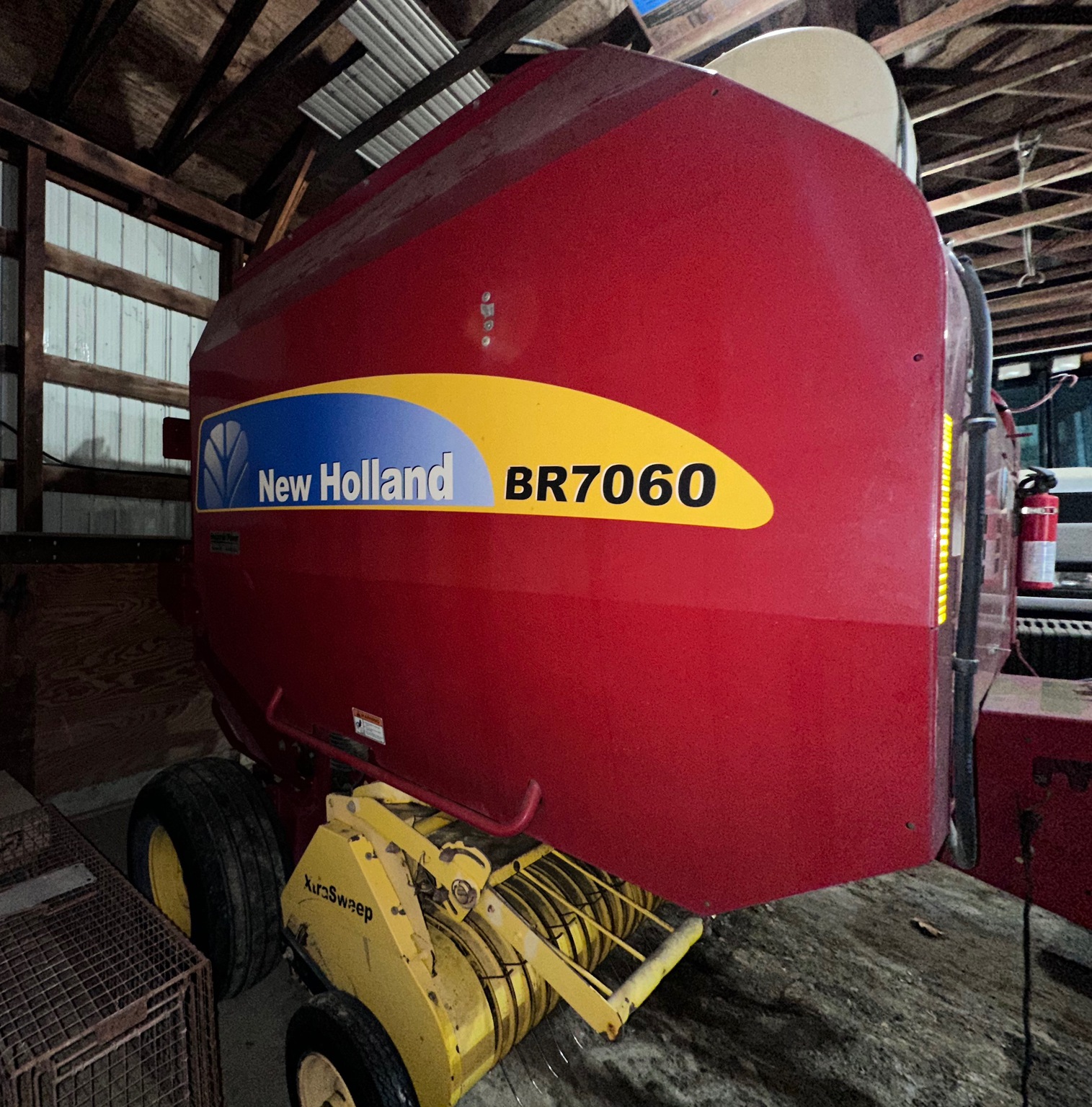 2009 New Holland BR7060 Image 3