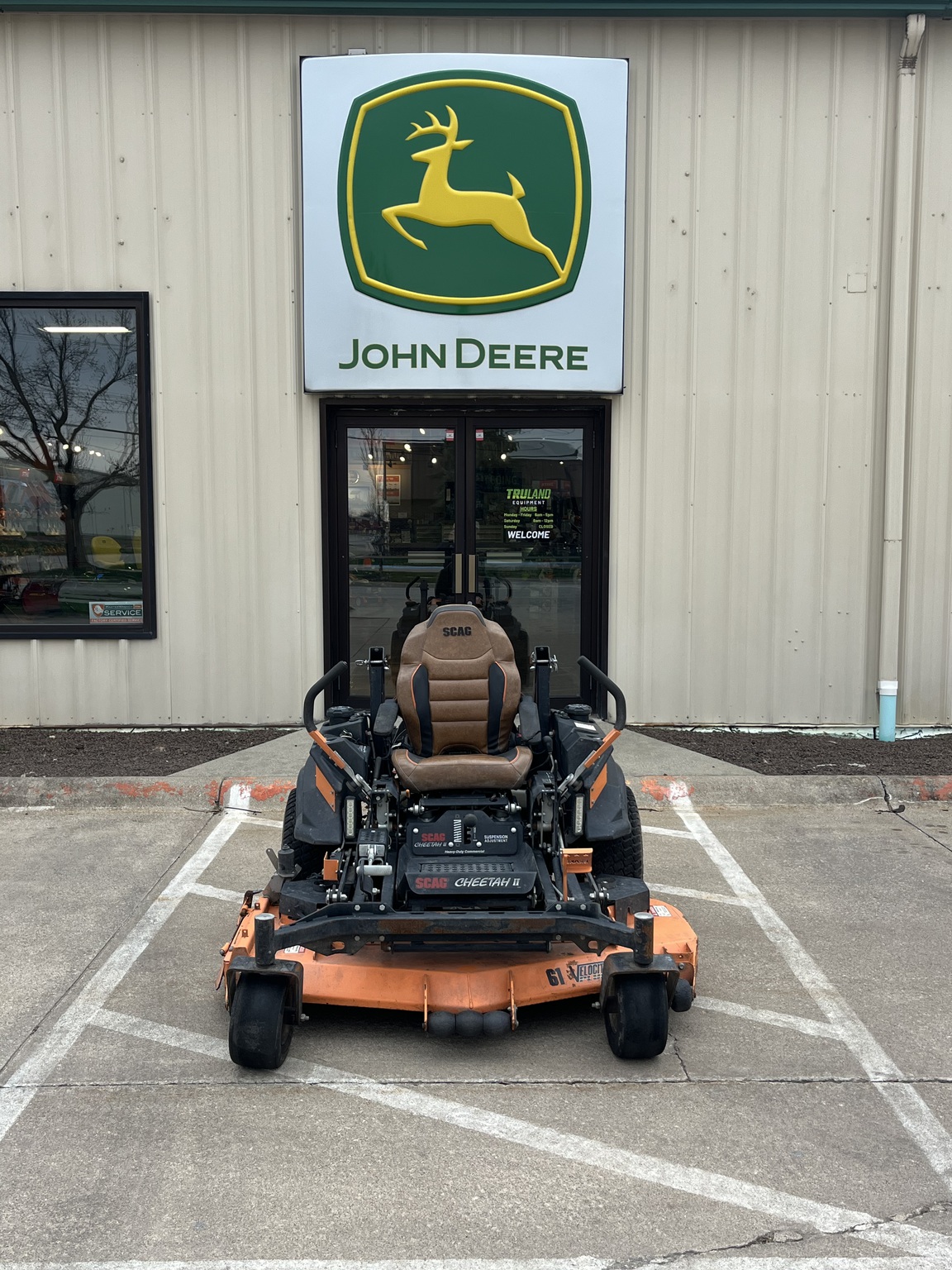 2023 Scag SCZII-61V-38CV-EFI Image 2