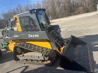 2022 John Deere 325G